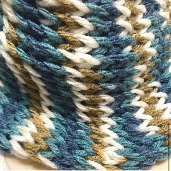 Infinity Circle Scarf CAMOUFLAGE Camo Hand Knitted 30 x 6 inches - Picture 5 of 5